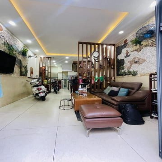 Bán nhà đường Ba Vân - Hẽm 6m - 4 Tầng - 8 Tỷ.