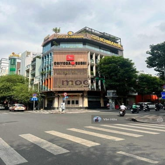 Bán nhà góc 2MT Hai Bà Trưng, Quận 3 - DT: 10x20m - CN: 200m - 5 tầng
