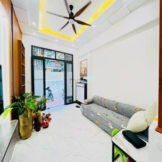 Bán nhà đẹp Quan Nhân. 41m2, 5 tầng, 3 thoáng, 9.5 tỷ