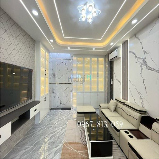 Nhà MTKD Đường Thạnh Lộc 47, DT:4x13M, Lửng, 3Lầu, 4PN, Gara xe hơi