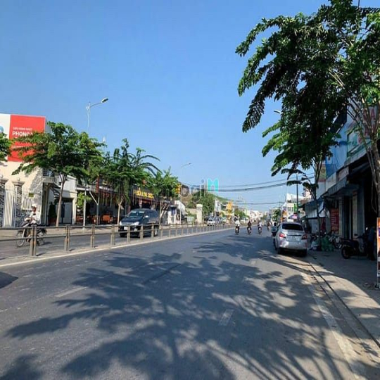 Bán gấp - Nhà 2 lầu mặt tiền Trần Hoàng Na đoạn KDC 91B, Cần Thơ