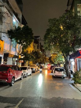 Bán nhà 4 tầng , mặt Phố Trần Phú, trung tâm quận Hà Đông