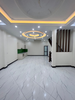 Bán nhà 4 tầng mới xây, trung tâm quận Thanh Trì