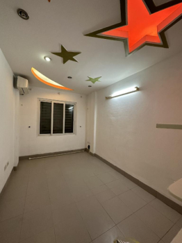 Nhà rộng - Vạn Phúc, Hà Đông - 35 m2,5 tầng, 4.55 tỷ