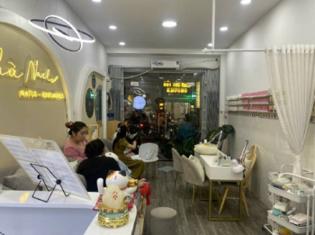 BÁN NHÀ MẶT TIỀN THOẠI NGỌC HẦU QUẬN TÂN PHÚ