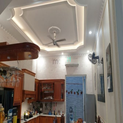 Bán nhà mt Quốc Hương Thảo Điền - Q2. DT: 4,5x15, trệt lầu. Giá: 14 tỷ