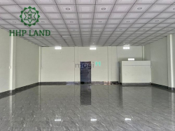 Cho thuê mặt bằng mặt tiền ngay chợ Phú Thọ ngang 10m giá chỉ 30 triệu