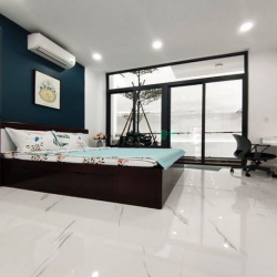 Bán nhà MT: 184/1B Lý Chính Thắng, phường 9, Quận 3