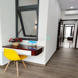 Bán nhà MT: 184/1B Lý Chính Thắng, phường 9, Quận 3