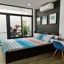 Bán nhà MT: 184/1B Lý Chính Thắng, phường 9, Quận 3