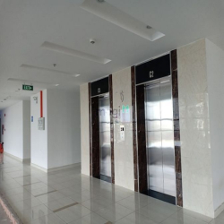 Văn phòng cho thuê Luxcity đường Huỳnh Tấn Phát dt từ 100 đến 350m2 .