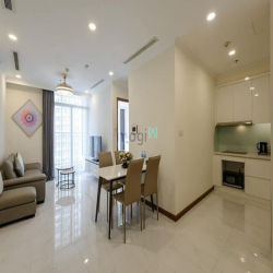 Bán căn hộ 2PN Vinhomes Central Park, 83m2, nội thất luxury, bao phí