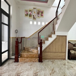 Định cư gấp bán nhà đẹp như hình, Tam Bình Thủ Đức