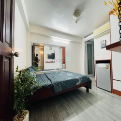 Phòng tiện nghi gần Phan Xích Long, giá 4tr5