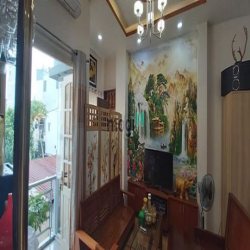 Giá tốt! Mặt tiền Phan Đăng Lưu, Phú Nhuận (thụt) 60m2, 5 tầng 17,35tỷ