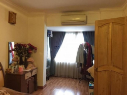 Bán gấp CH tập thể Phương Mai giá 1.05 tỷ, 35m2, đẹp đủ Nội thất