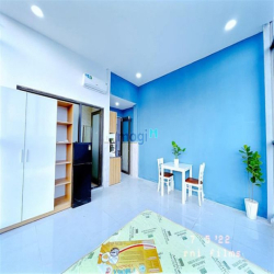 Cho Thuê Penhouse Lầu 7 - Full nội thất - Sịn mịn