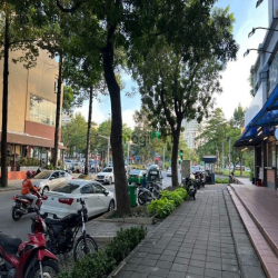 Bán shophouse kinh doanh Sky Garden trệt lửng 140m2, Phú Mỹ Hưng, Q7