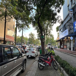 Bán shophouse kinh doanh Sky Garden trệt lửng 140m2, Phú Mỹ Hưng, Q7