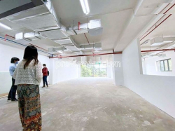 Bán Toà nhà văn phòng Bình Thạn, MT Lê Quang Định, 1 hầm + 8 tầng