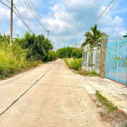 Đất trồng cây mặt tiền đường bê tông 6m quy hoạch đất ở