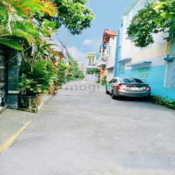 Lê Trọng Tấn Dương Đức Hiền - Hẻn xe hơi cách 1 căn - 5x22