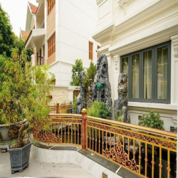 Giảm 20 tỷ! Bán nhà 12x26m Số 8 Trần Qúy Khoách, Quận 1 XD: Hầm 8 lầu