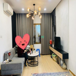 Giá Cực Tốt! Bán căn Tập thể phố Quỳnh Mai, 55m2 - Long Lanh - Ở Ngay!