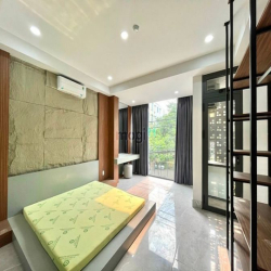 Phòng Mới Xây Full Nội Thất View KínhRộng 40m2 Ngay Cầu Vượt Ngã Tư Ga