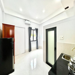 Phòng cửa sổ lớn mới toanh ngay Ngã 4 Bảy Hiền - Bệnh Viện Thống Nhất