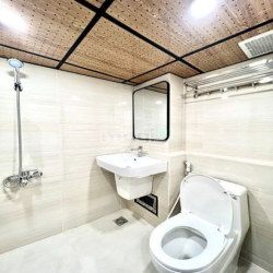 Phòng cửa sổ lớn mới toanh ngay Ngã 4 Bảy Hiền - Bệnh Viện Thống Nhất