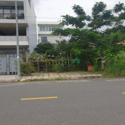 Bán lỗ lô đất khu Phú Nhuận - TML - Quận 2. DT: 7x18,5. Giá: 105tr/m