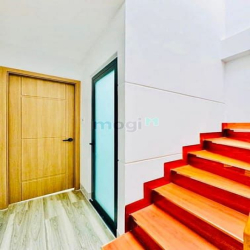 Bán nhà đẹp 4 lầu hxh 486/29 PHAN XÍCH LONG p3 Gò Vấp