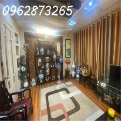 Bán nhà đẹp gara ô tô phố lệ mật-p việt hưng-long biên. kinh doanh