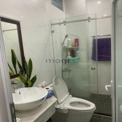 Cần bán gấp giá 1tỷ990 còn TL Chợ Tân Bình, Ni Sư Huỳnh Liên Q.Tân Bìn