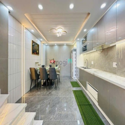 Bán nhà hẻm thông 6m Lê Đức Thọ, P.15, 4 x 14, 5 lầu giá 6.8 tỷ tl
