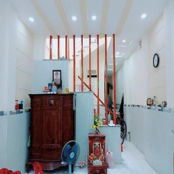 Rẻ nhất QUẬN 3, sát MẶT TIỀN CMT8, 48M2 NGANG 4M, 3PN, chỉ nhỉnh 5 tỷ