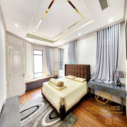 BÁN BIỆT THỰ SHOPHOUSE NGAY Vincom Tân Mai 225m2 ngang 10m giá 26,5 tỷ