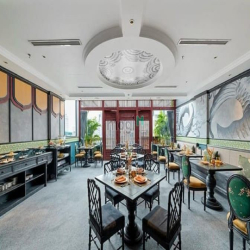 Chủ Cần Tiền Nhượng Lại Khách Sạn Vip Quận Cầu Giấy. DT 150M2. 9 Tầng