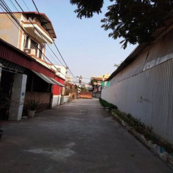 Rẻ nhất - Ô tô tránh - ngõ thông - Bán đất ngõ 565 Bát Khối, Long Biên