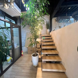 Cho thuê Trệt + lầu 1 sạch sẽ- cho thuê 300m2 Cao Đức Lân, giá 78tr/th
