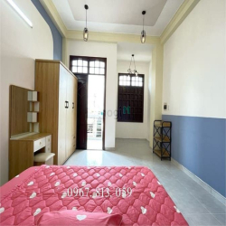Nhà MT đường Thạnh Xuân 21, DT:4x20m, 2 Lầu, 4PN, hướng đông nam, Q12