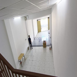 Nhà 3 Lầu Nguyên Căn Mới Đường NK13,Đầy Đủ Các Phòng Sát QL13