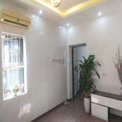 Bán nhà  tập thể NGUYỄN TRÃI 95,3m nhà đẹp ngõ nông thông thoáng 1tỷ7