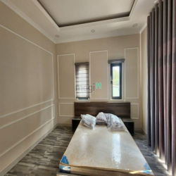 Bán Căn Góc Nhà 1 Trệt 2 Lầu 4,8t Giáo Xứ Phúc Hải, 70m2 đất sàn 200m2