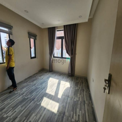Bán Căn Góc Nhà 1 Trệt 2 Lầu 4,8t Giáo Xứ Phúc Hải, 70m2 đất sàn 200m2