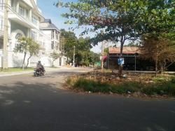 Cho thuê dài hạn đất trống 2 mặt tiên kinh doanh đường 10 HBC Thủ Đức