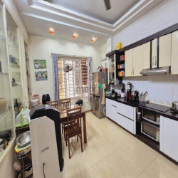 Phạm Tuấn Tài, Phân Lô, 2 Ô tô vào, 58m2 - 5 tầng - MT 8.4m - 18.8 tỉ