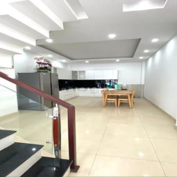 Nhà 4 Tầng, 82M2 (4.5 X 19 ), ÔTÔ Ngủ Nhà, Gần NGUYỄN DUY TRINH,5PN