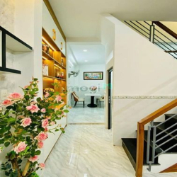 Bán Nhà Hẻm Xe Hơi Đường Quang Trung Quận Gò Vấp.